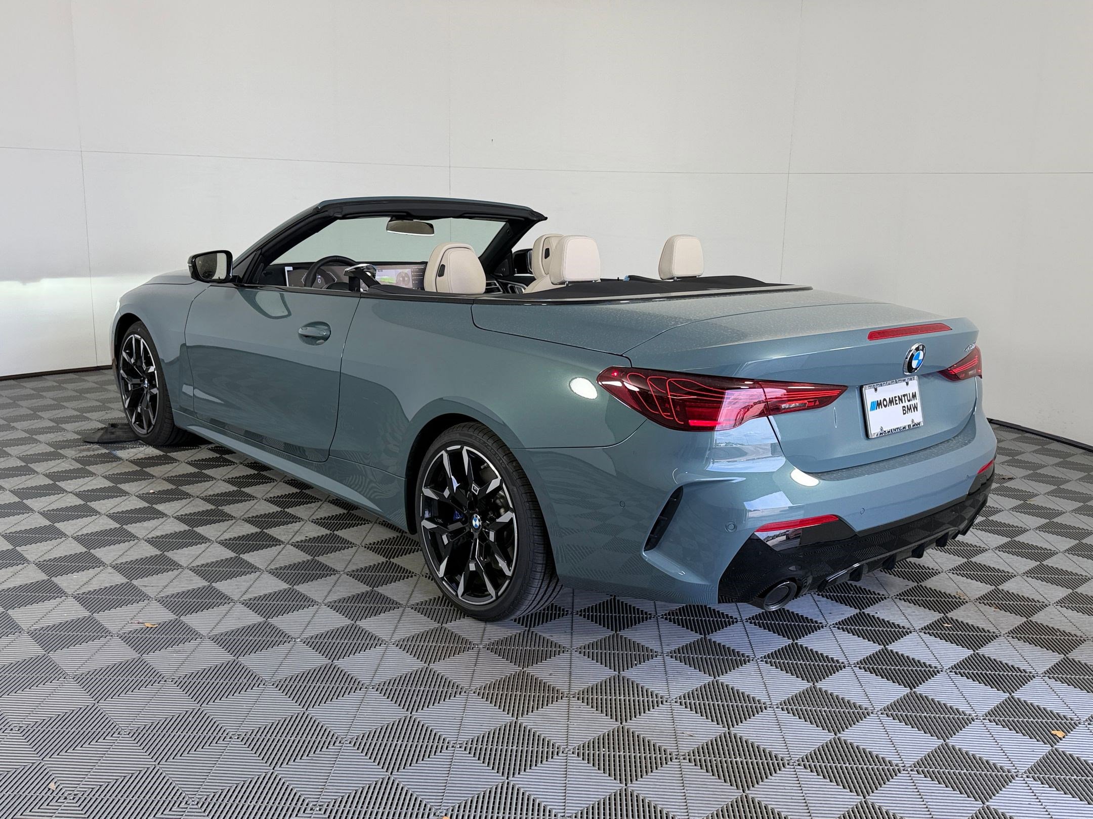 New 2026 BMW 430i Convertible w/ M Sport Package RWD image 3