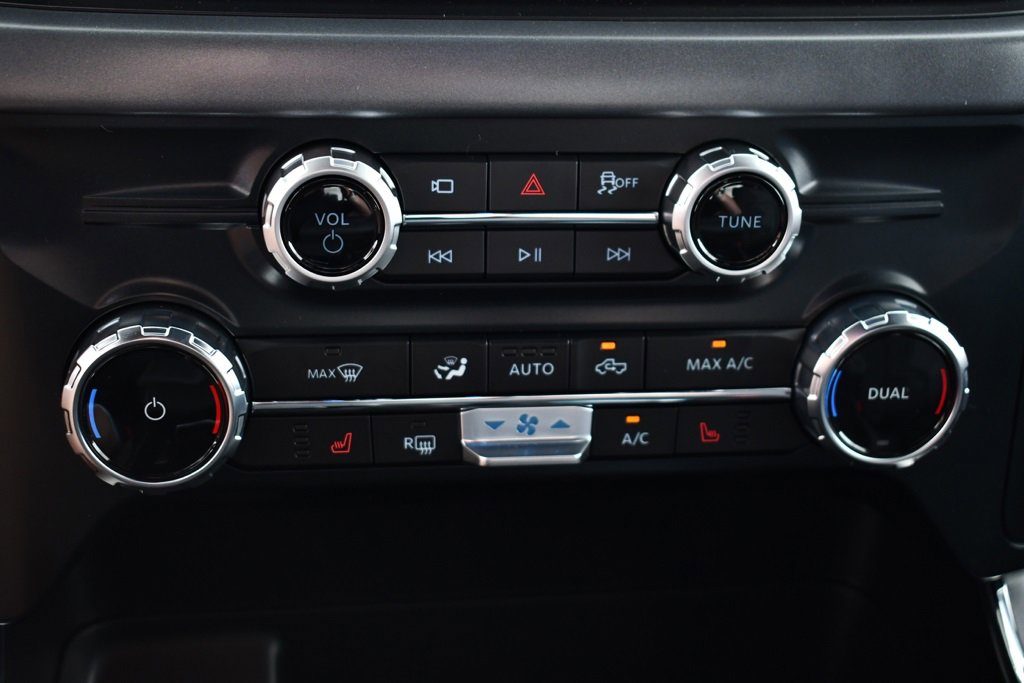 New 2025 Ford F150 XLT w/ Equipment Group 302A MID image 30