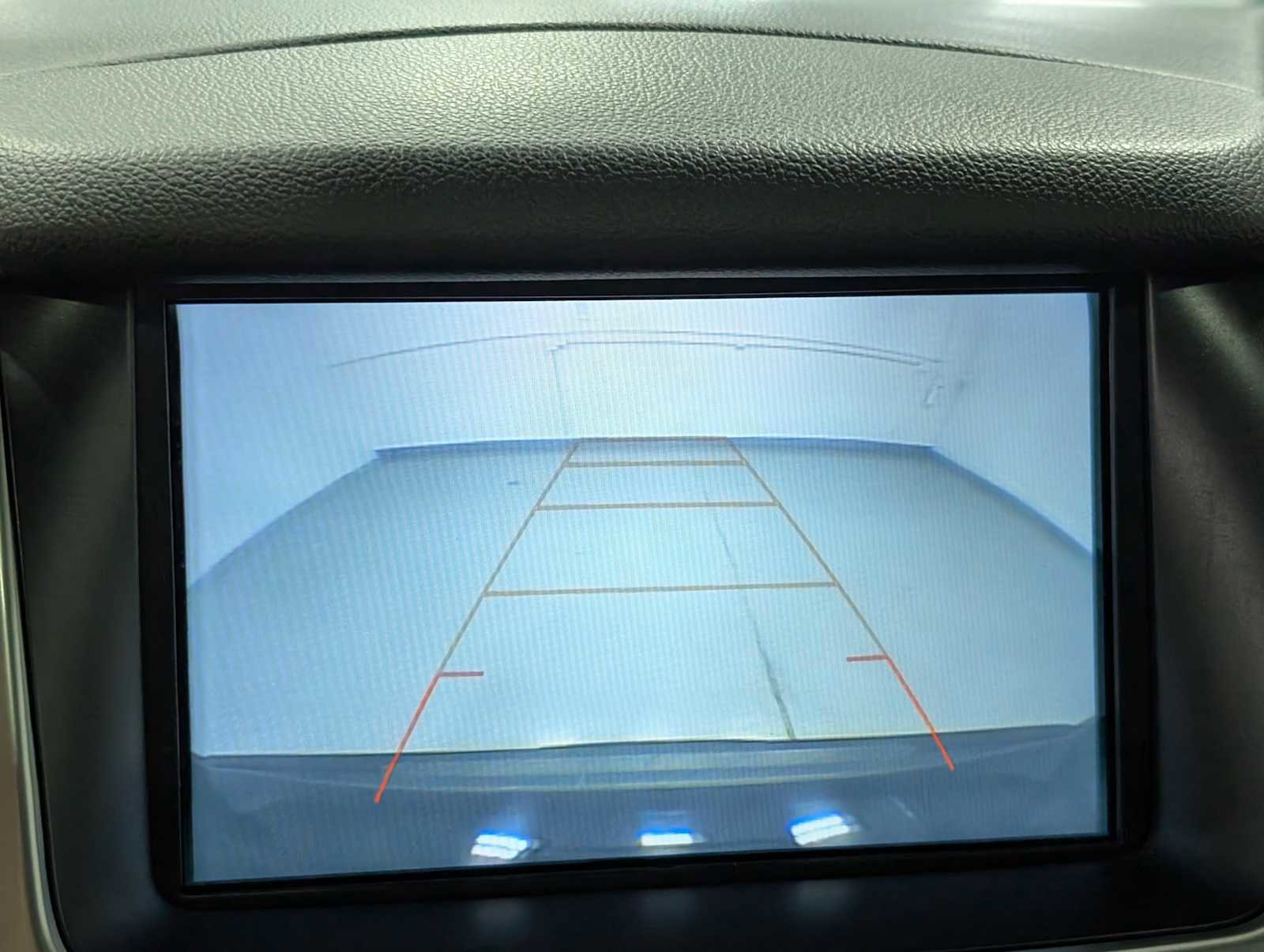 Used 2020 Chevrolet Suburban LT image 30