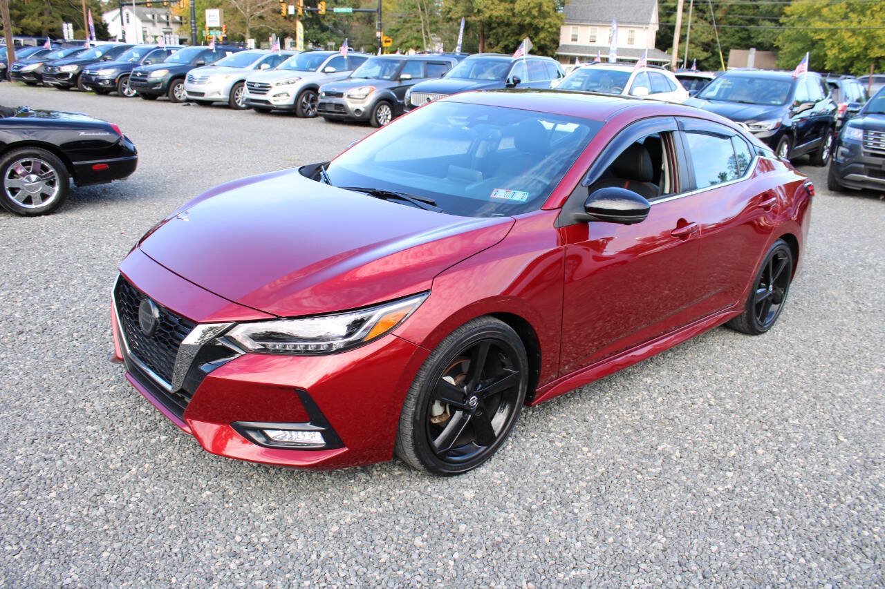 Used 2021 Nissan Sentra SR w/ SR Premium Package FWD image 2