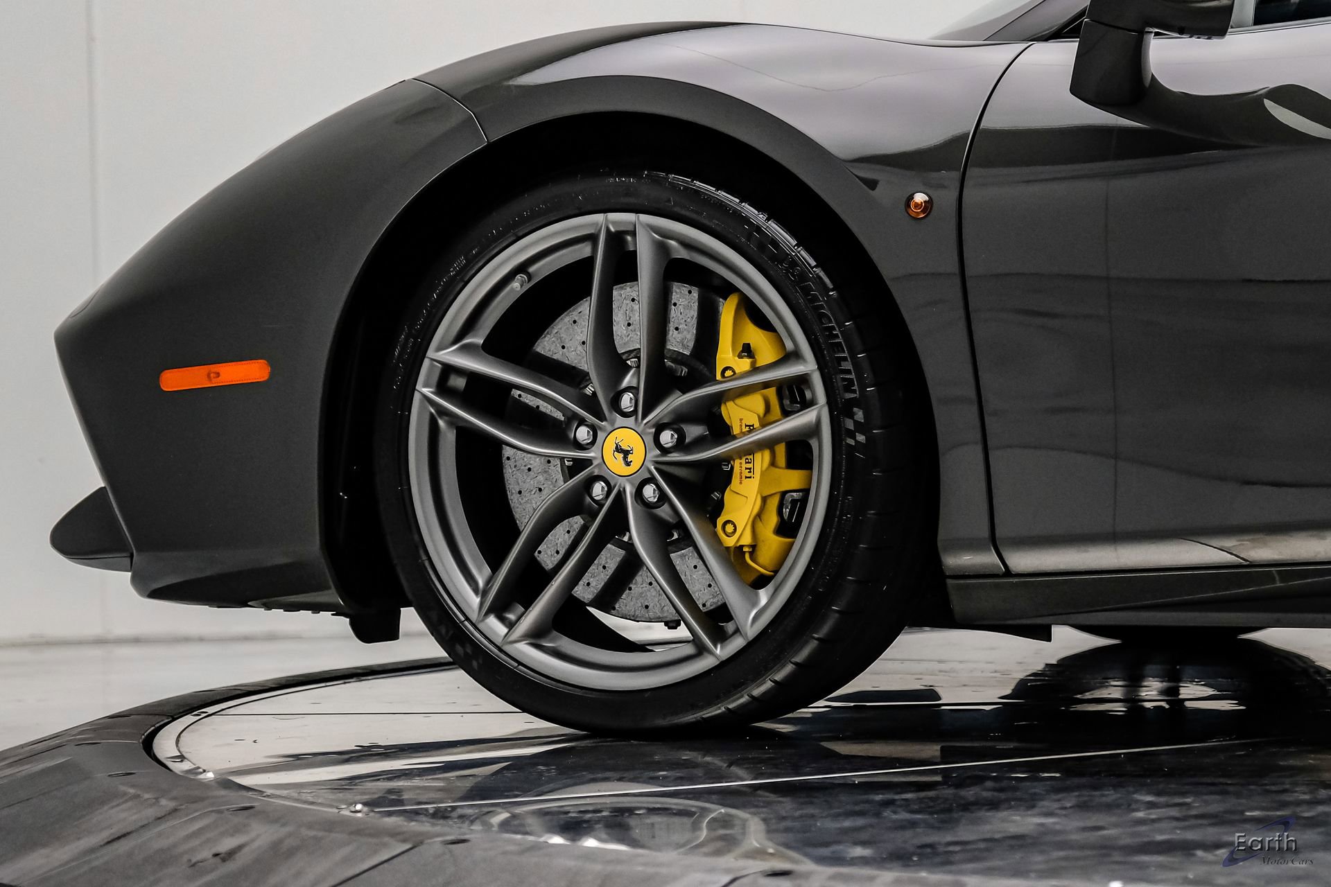 Used 2018 Ferrari 488 Spider image 99