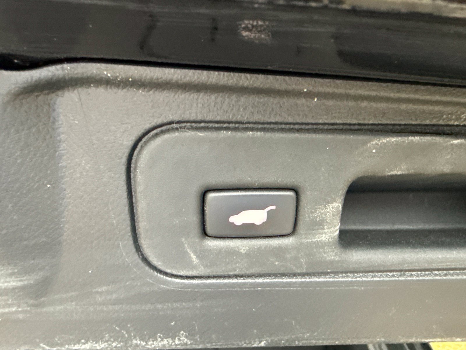 Used 2022 Honda Passport Elite image 14