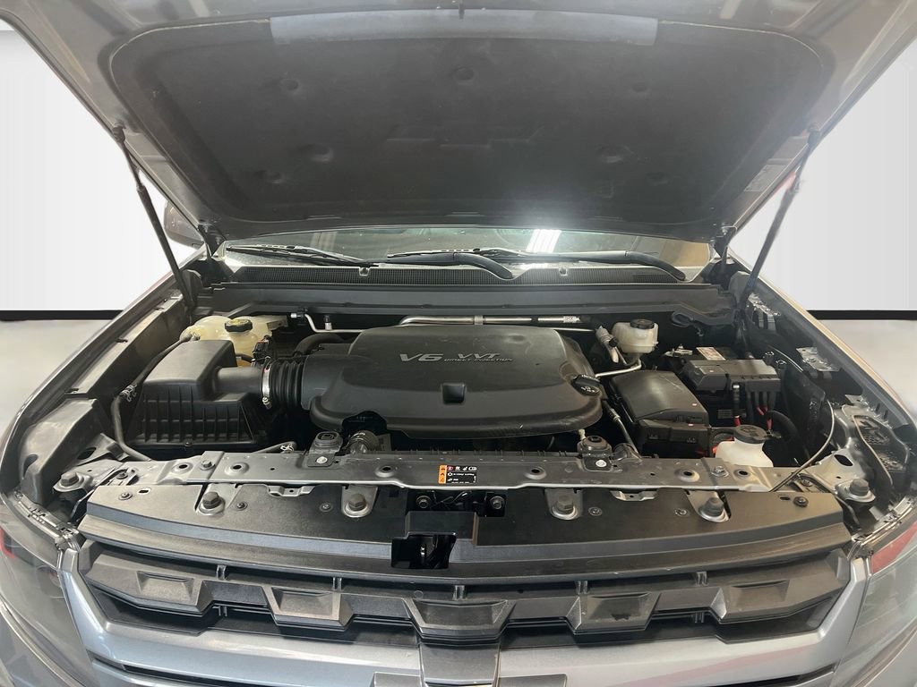 Used 2022 Chevrolet Colorado LT w/ LT Convenience Package AWD/4WD image 28