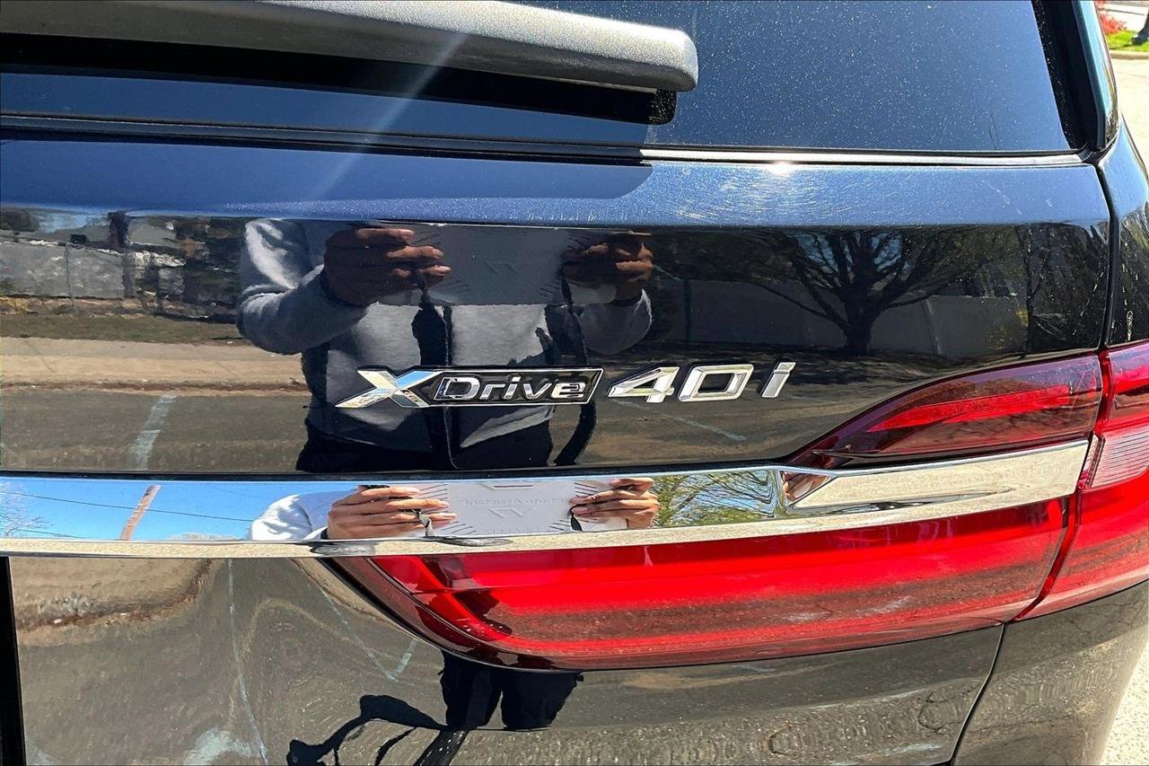Used 2019 BMW X7 xDrive40i w/ Premium Package AWD/4WD image 24