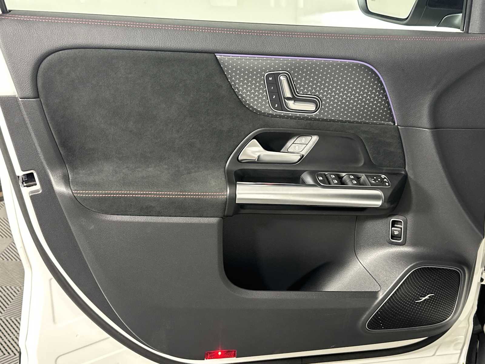 Used 2025 Mercedes-Benz GLA 250 4MATIC image 10