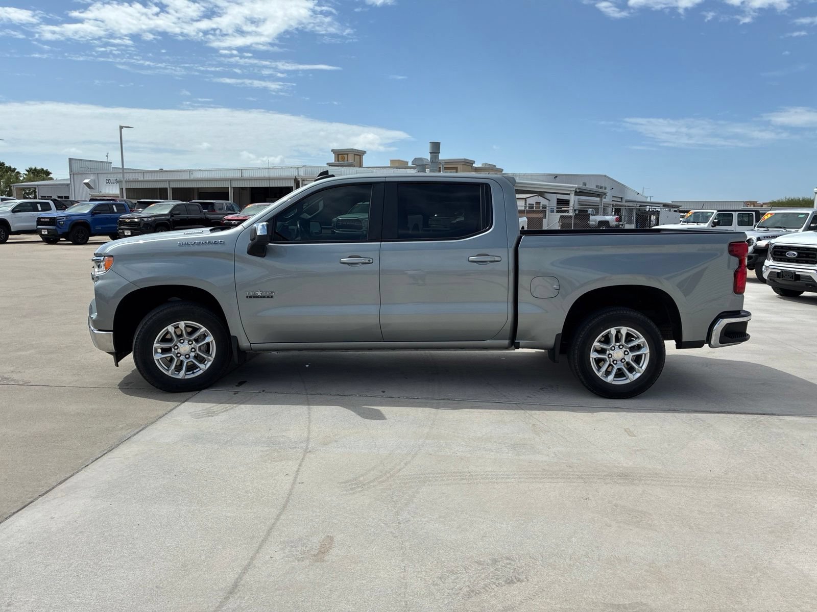 Used 2024 Chevrolet Silverado 1500 LT w/ Protection Package RWD image 6