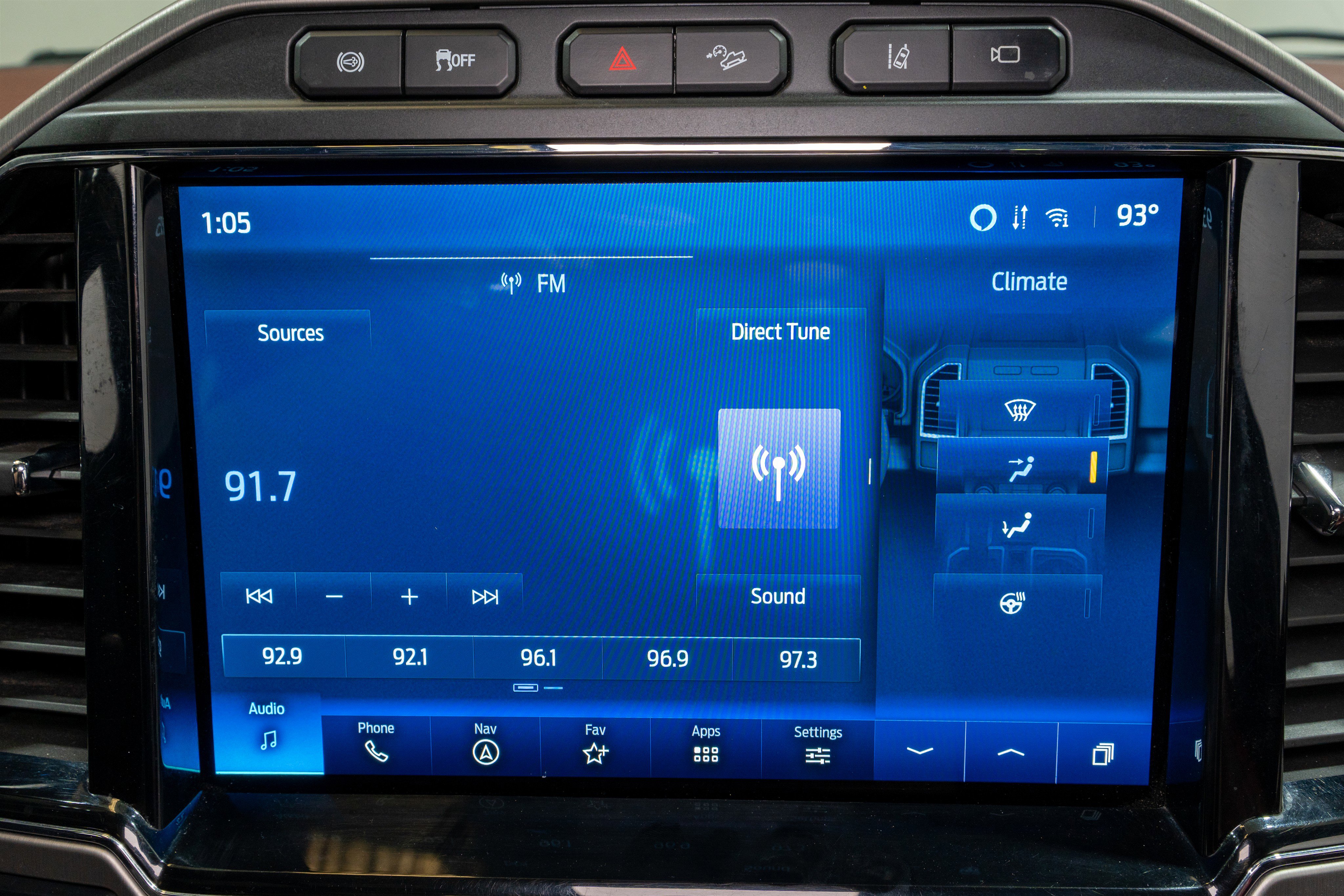 Used 2022 Ford F250 Platinum w/ FX4 Off-Road Package image 22