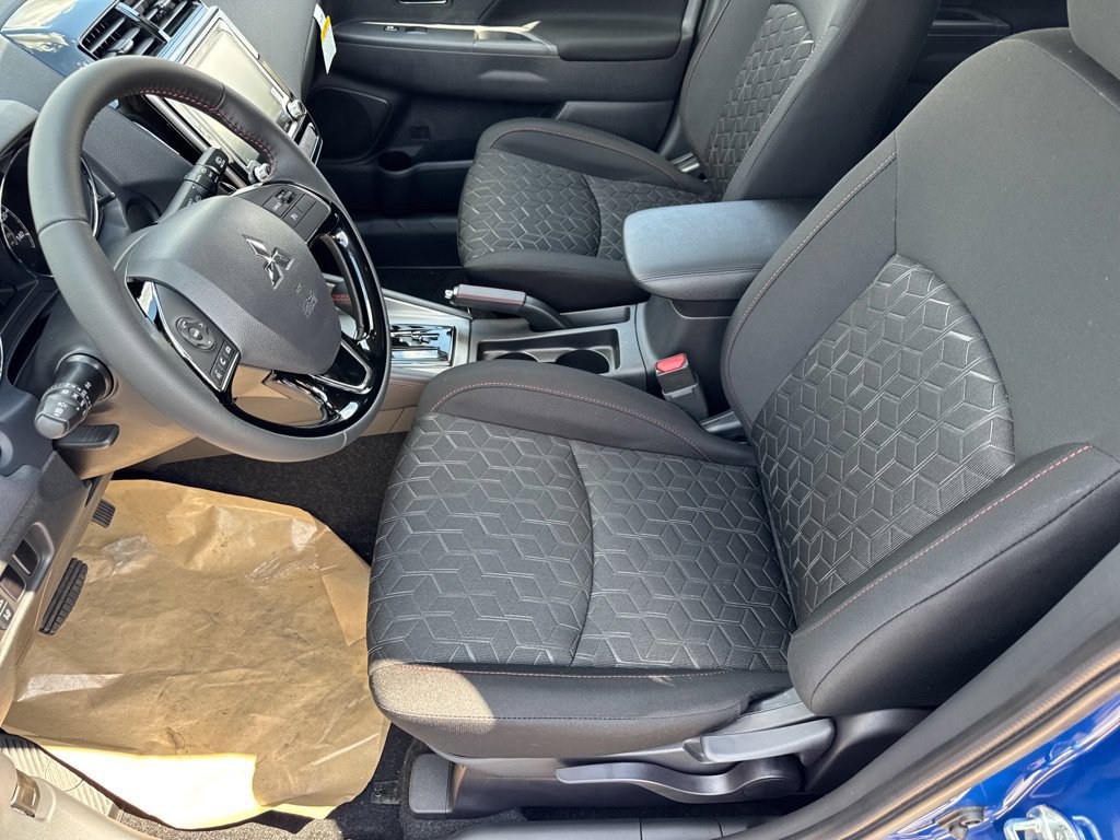 New 2027 Mitsubishi Outlander Sport LE FWD image 22
