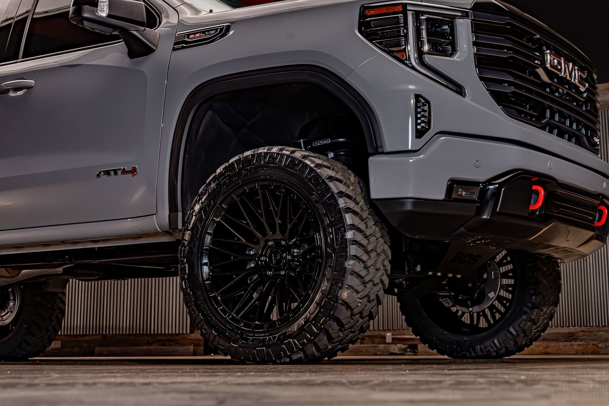 Used 2025 GMC Sierra 1500 AT4 w/ Technology Package image 16