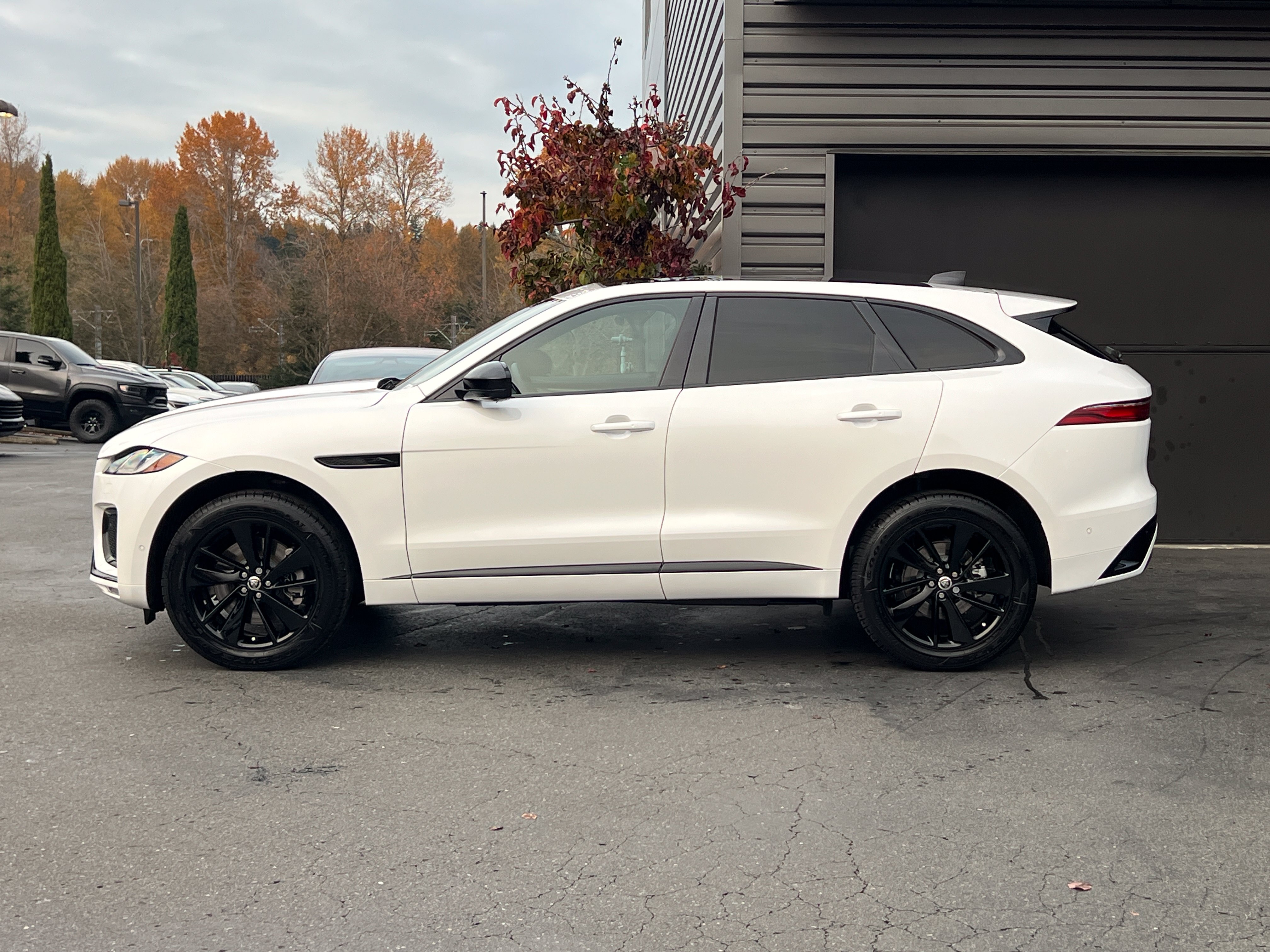 New 2026 Jaguar F-PACE R-Dynamic S AWD/4WD image 5