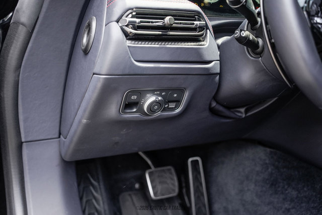 Used 2024 Aston Martin DB12 Coupe RWD image 33