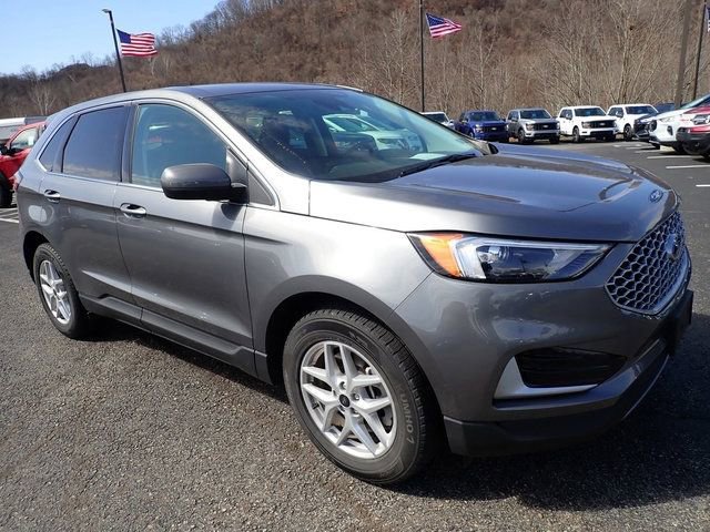 Used 2024 Ford Edge SEL image 7