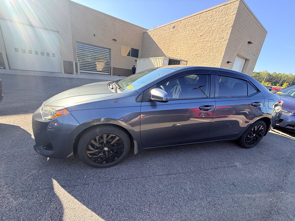 Used 2019 Toyota Corolla LE FWD image 5