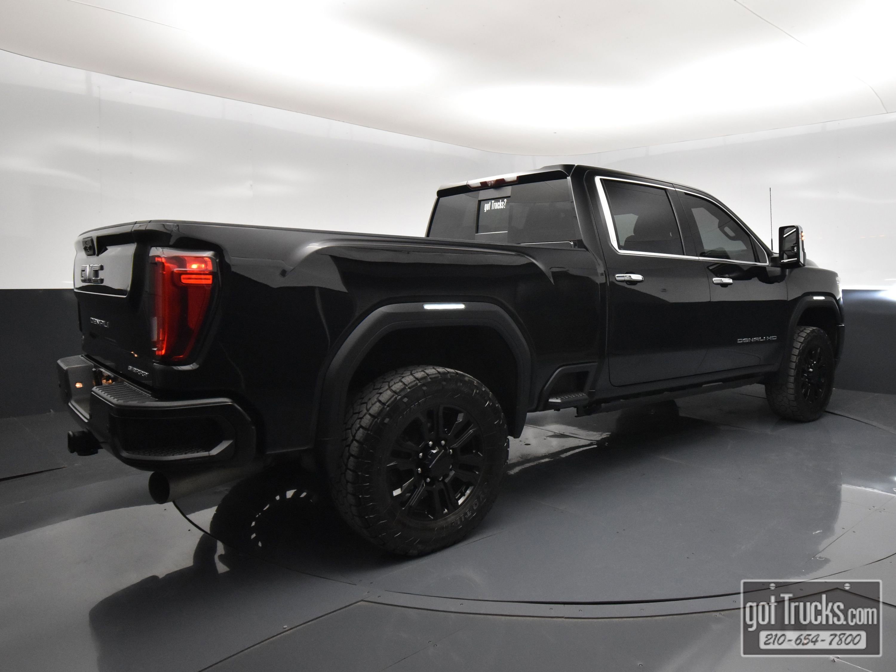 Used 2022 GMC Sierra 2500 Denali w/ Denali Ultimate Package AWD/4WD image 49