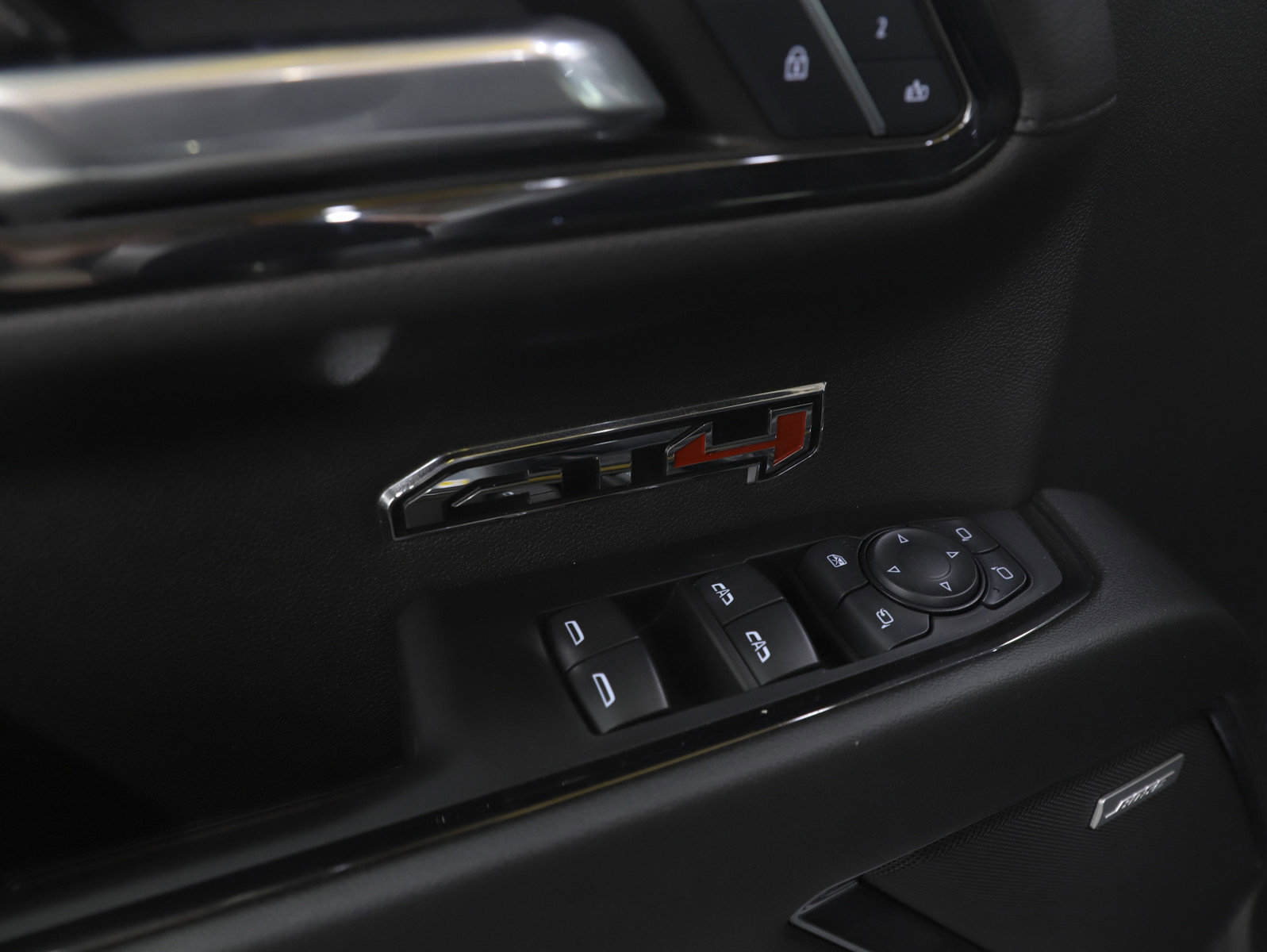 Used 2024 GMC Sierra 1500 AT4 image 23