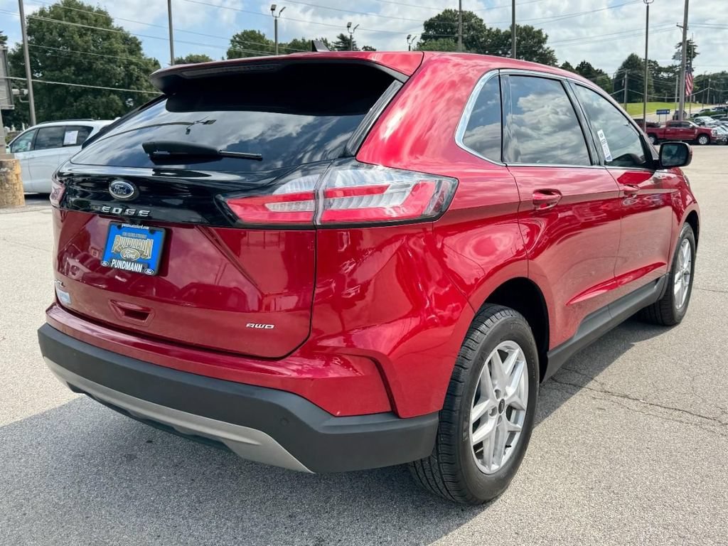 Used 2024 Ford Edge SEL w/ Convenience Package AWD/4WD image 3
