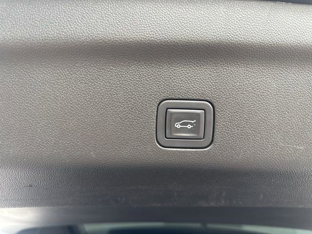 Used 2023 GMC Yukon Denali w/ LPO, Floor Liner Package image 19