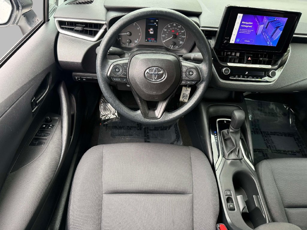 Used 2024 Toyota Corolla LE FWD image 4