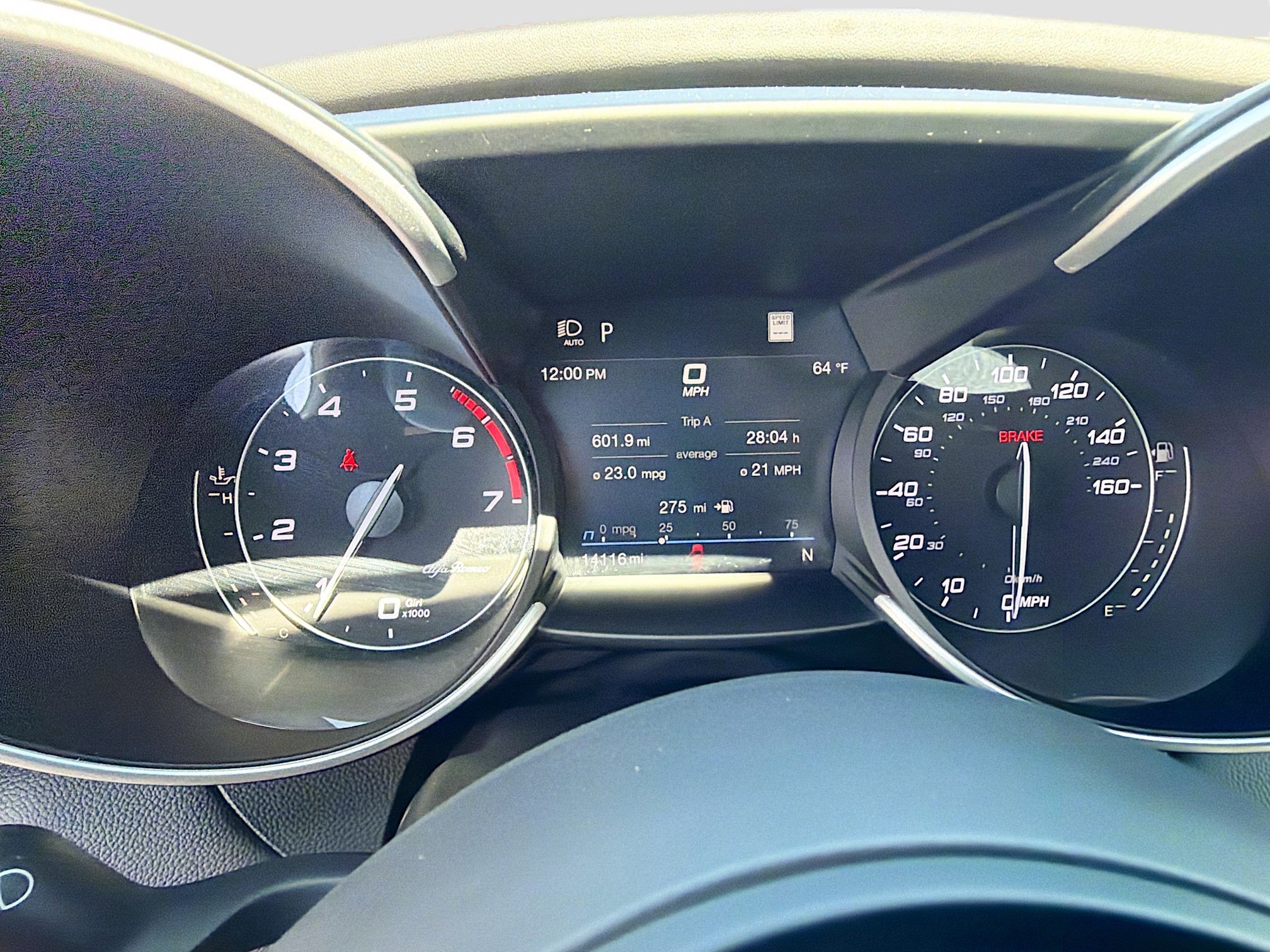 Used 2023 Alfa Romeo Giulia Estrema image 40