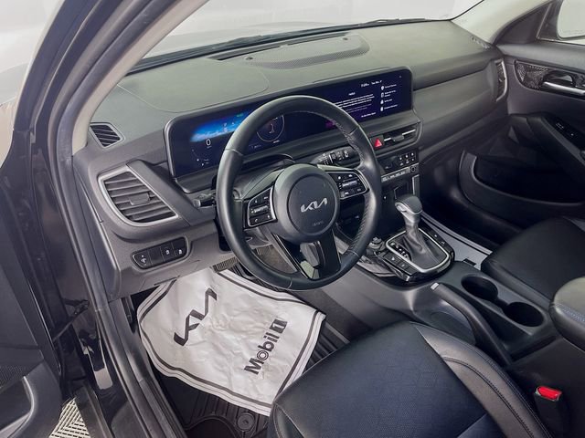 Used 2024 Kia Seltos EX image 10