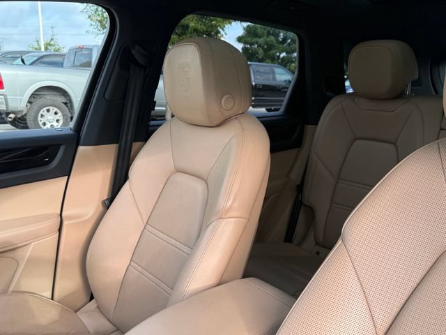Used 2019 Porsche Cayenne AWD/4WD image 13
