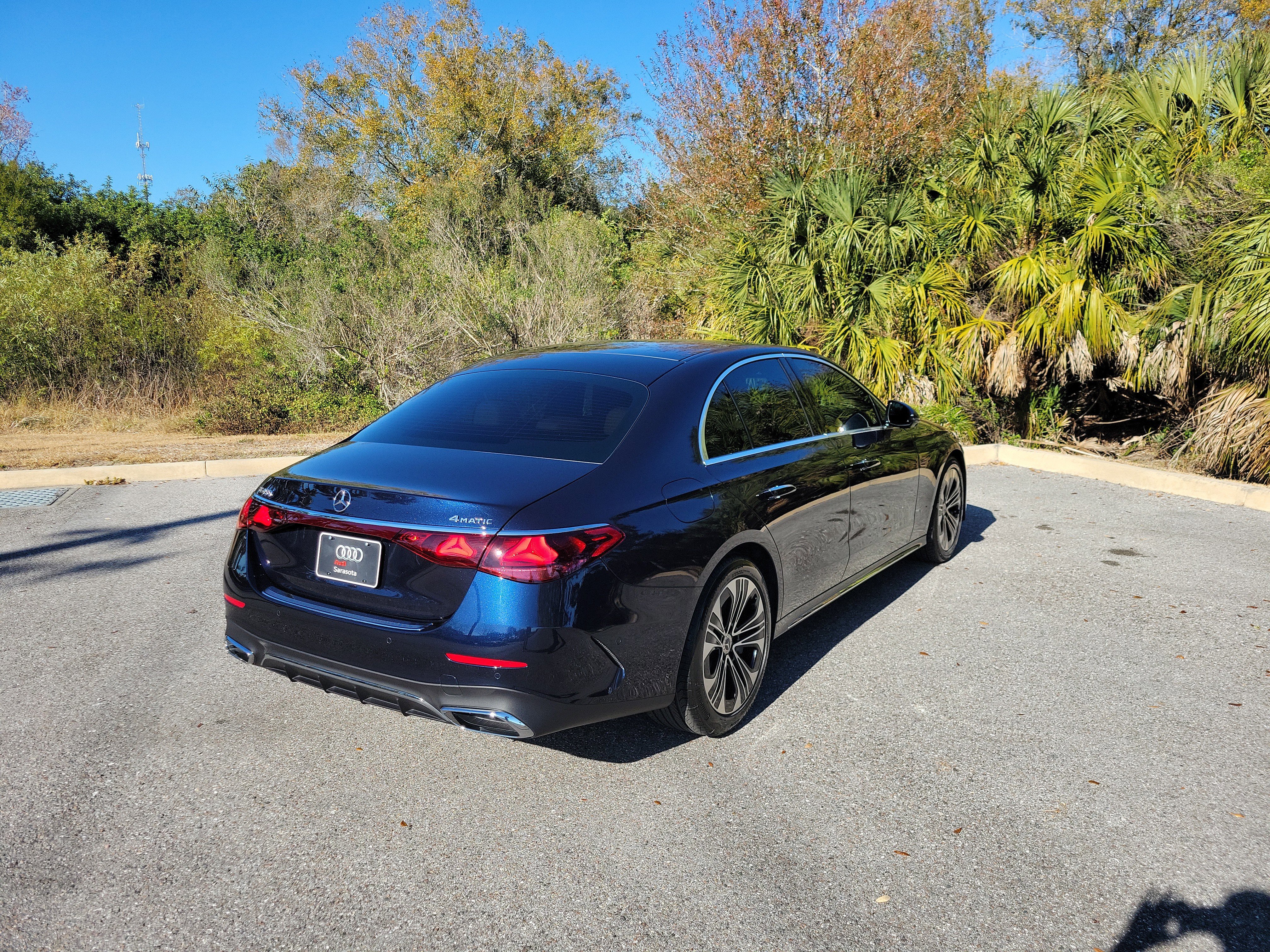 Used 2025 Mercedes-Benz E 450 4MATIC Sedan image 4