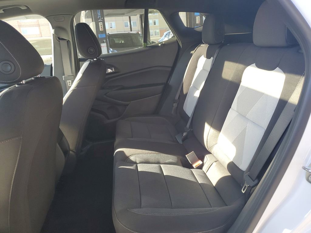 New 2026 Chevrolet Trax RS w/ Sunroof Package image 14