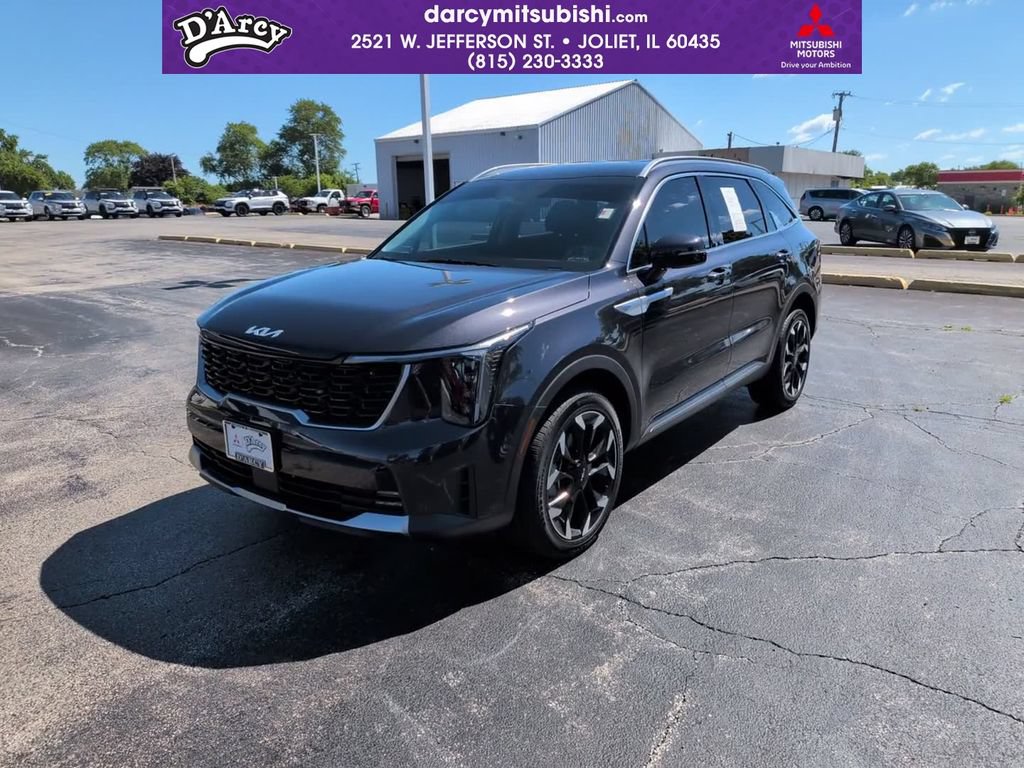 Used 2025 Kia Sorento EX