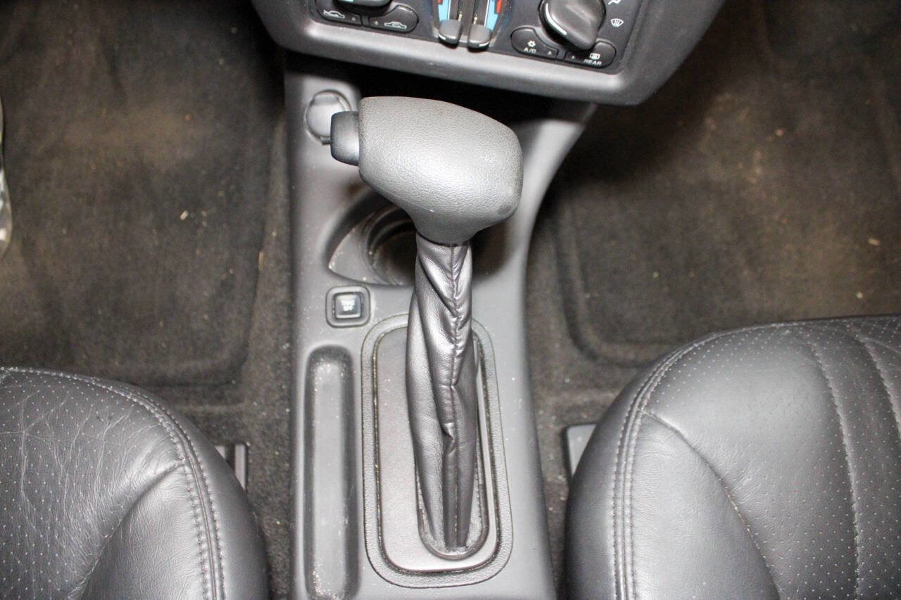 Used 2003 Chevrolet Monte Carlo SS w/ Preferred Equipment Group image 15