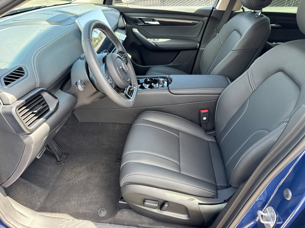 New 2025 VinFast VF 8 Eco AWD/4WD image 23