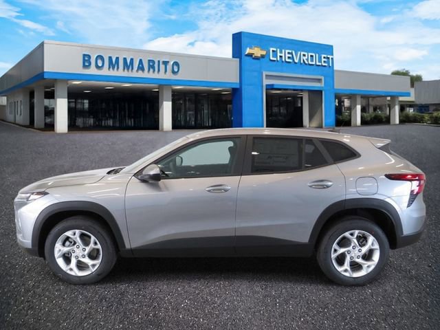 New 2026 Chevrolet Trax LS w/ LS Convenience Package image 2