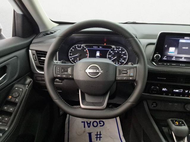 Certified 2026 Nissan Rogue SV FWD image 14