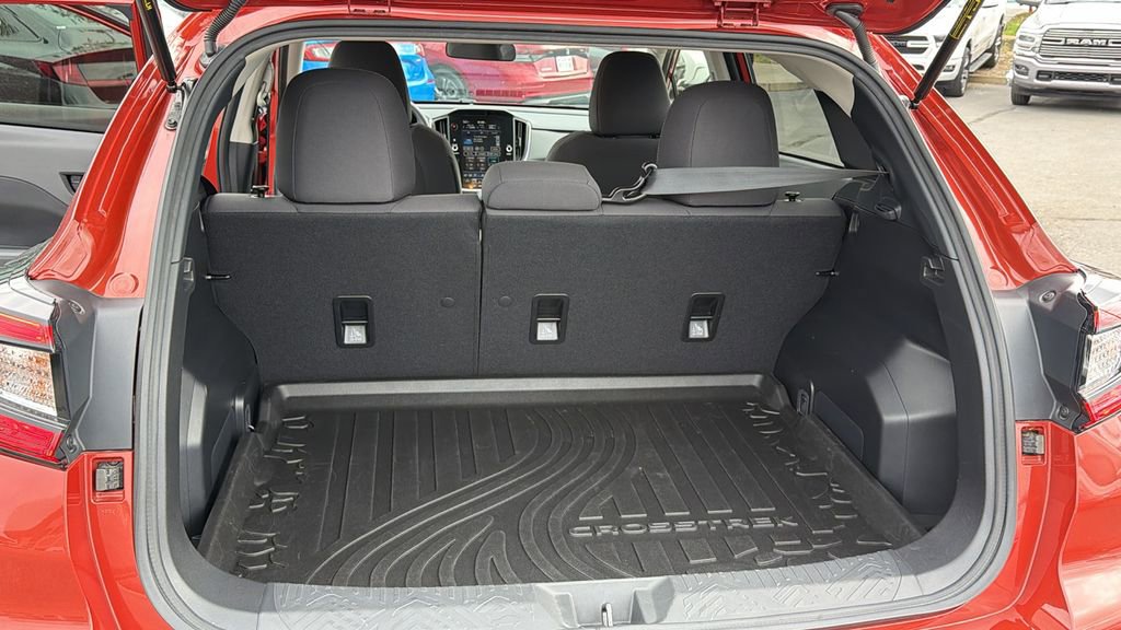 Used 2025 Subaru Crosstrek 2.0i Premium image 13