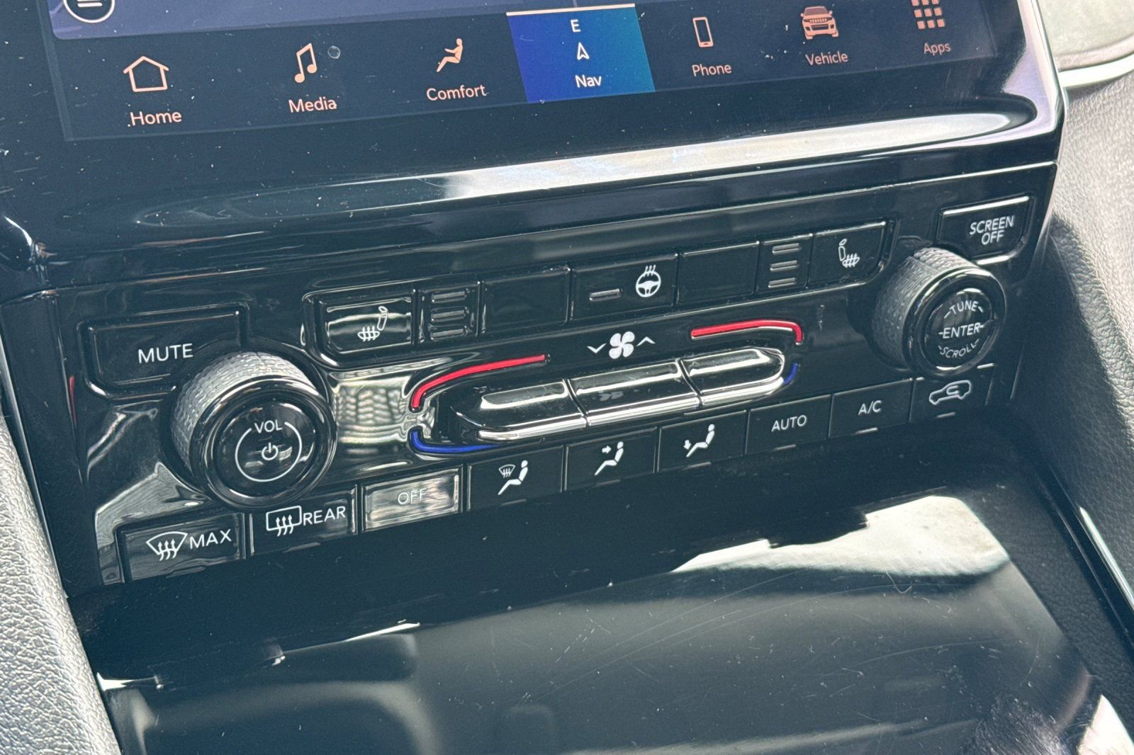 Used 2022 Jeep Grand Cherokee Limited image 30