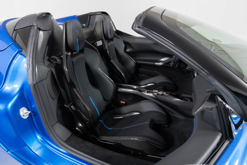 Used 2022 Ferrari SF90 Spider image 42