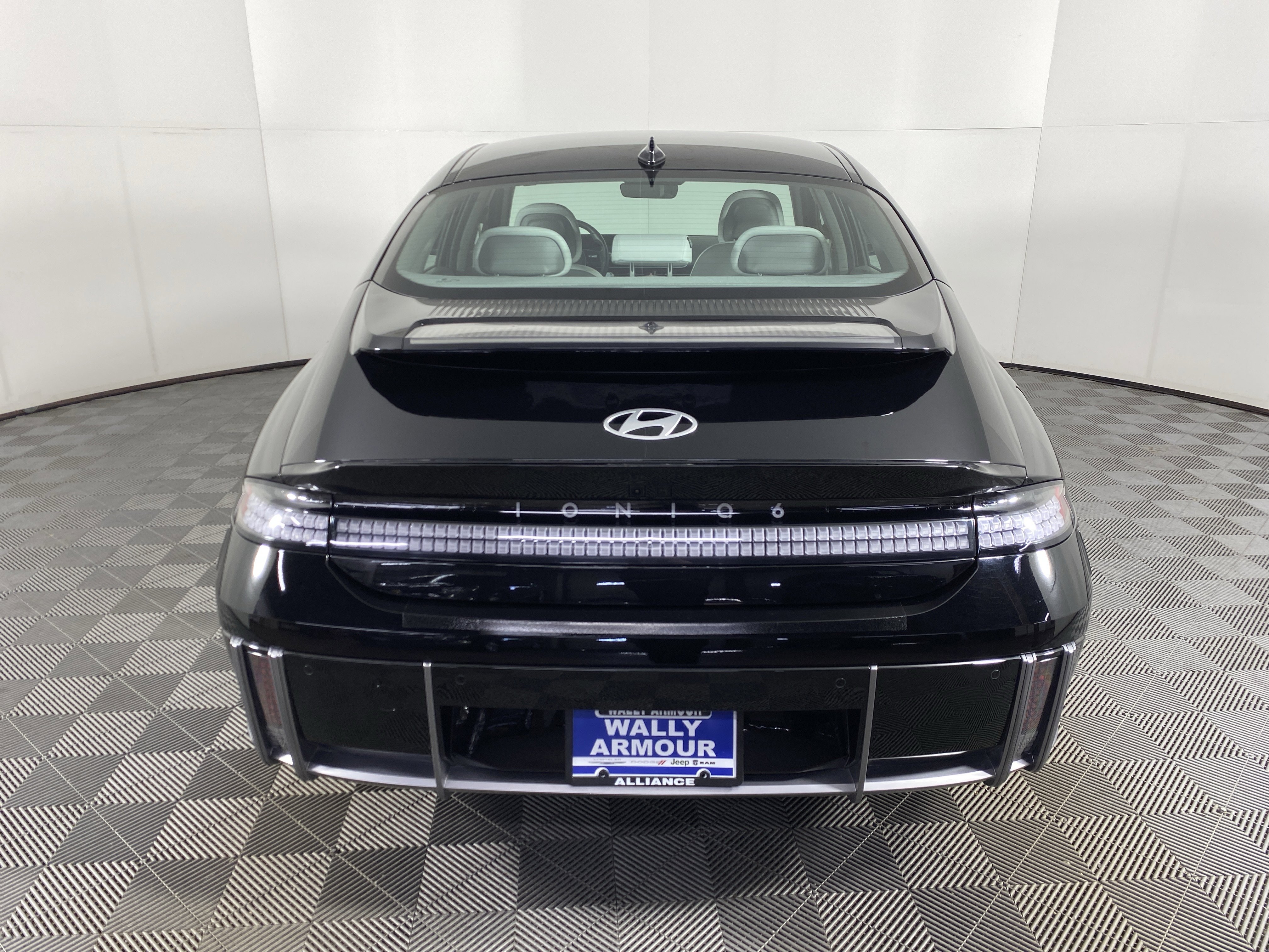 Used 2024 Hyundai Ioniq 6 SEL image 9