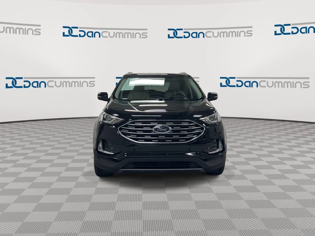 Used 2020 Ford Edge Titanium w/ Cargo Accessory Package FWD image 3