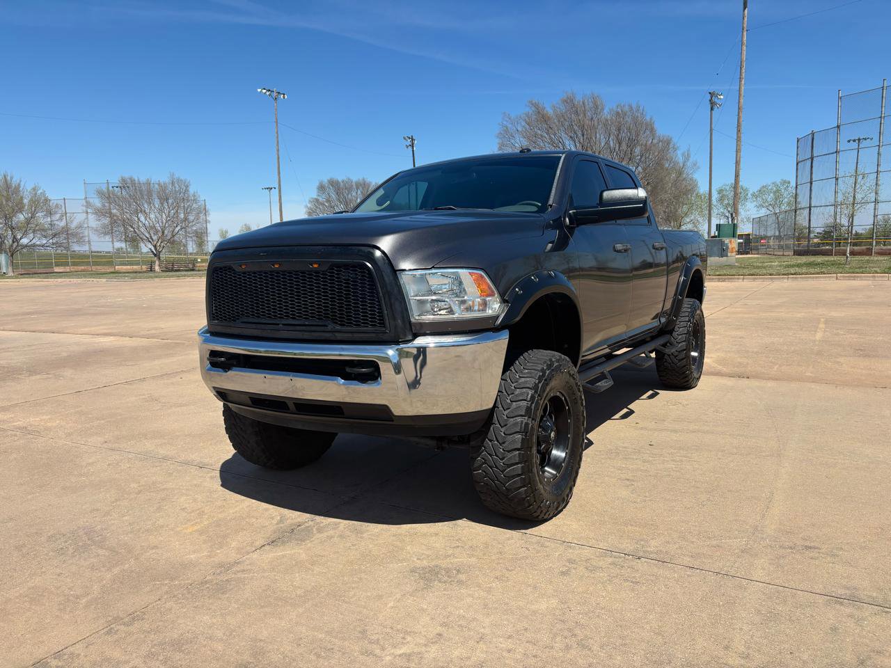 Used 2016 RAM 2500 Tradesman w/ Chrome Appearance Group image 3