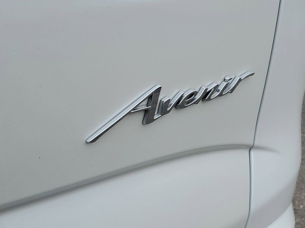 Used 2023 Buick Enclave Avenir w/ Avenir Technology Package AWD/4WD image 38