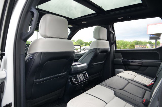 Used 2024 Ford F150 Lightning Platinum AWD/4WD image 32
