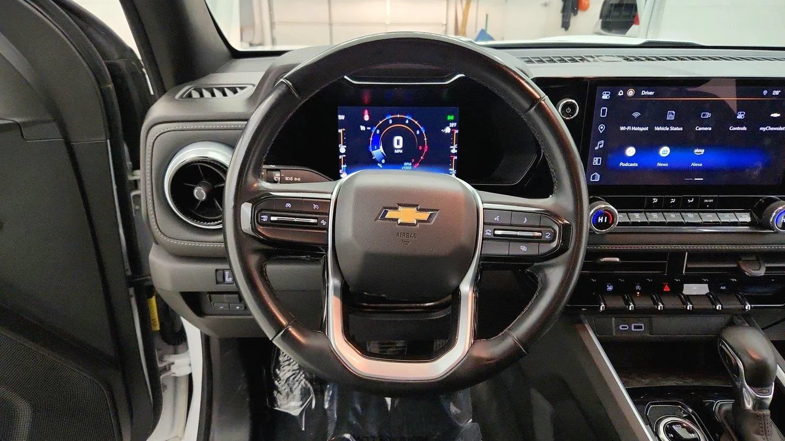 Used 2023 Chevrolet Colorado LT w/ LT Convenience Package AWD/4WD image 24