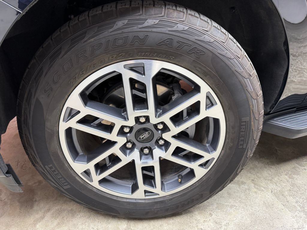 Certified 2025 Ford Expedition Active AWD/4WD image 33