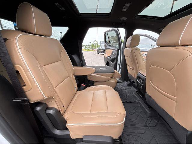 Used 2023 Chevrolet Traverse Premier w/ LPO, Floor Liner Package AWD/4WD image 7