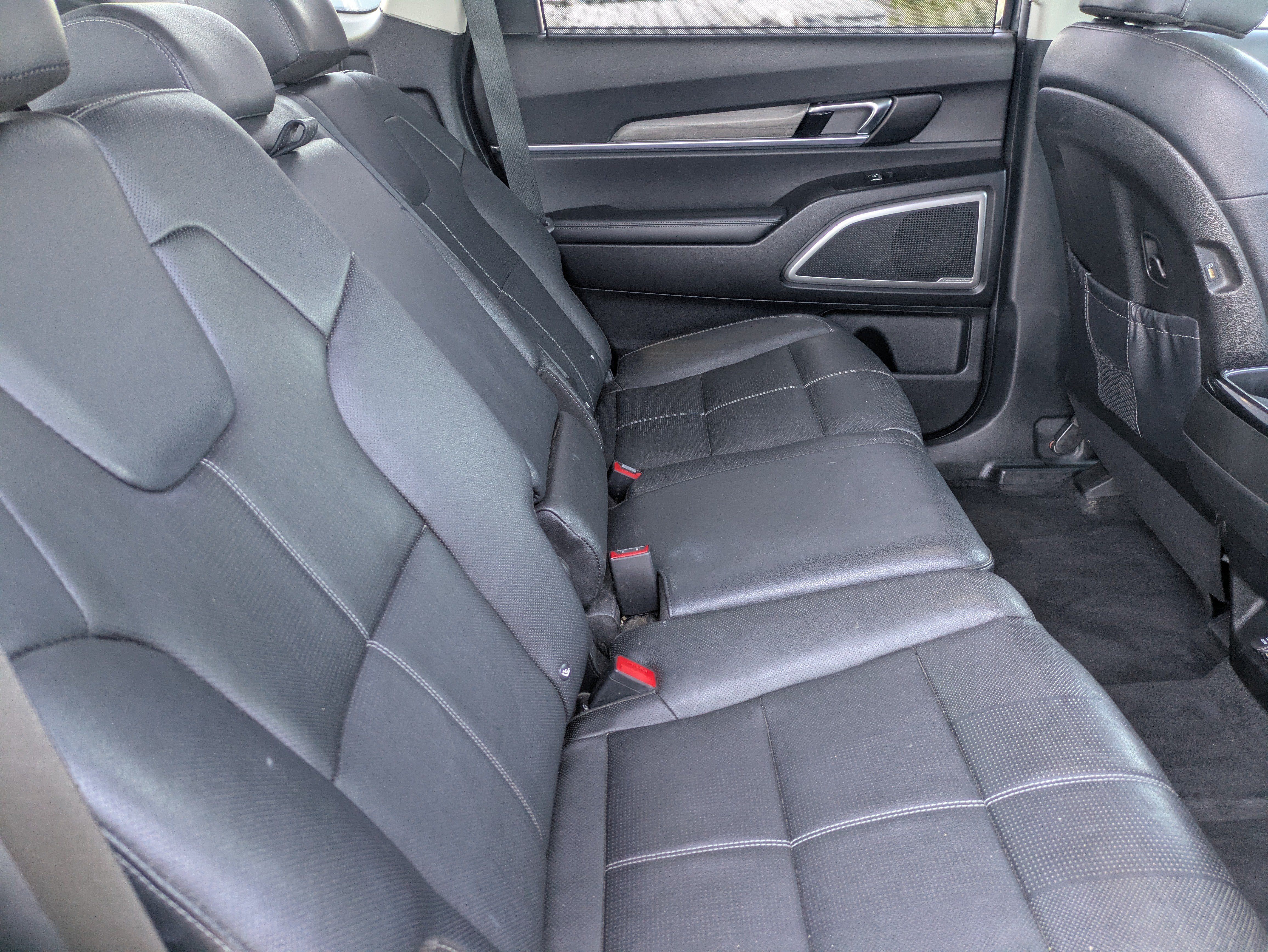 Used 2022 Kia Telluride EX w/ Towing Package FWD image 14