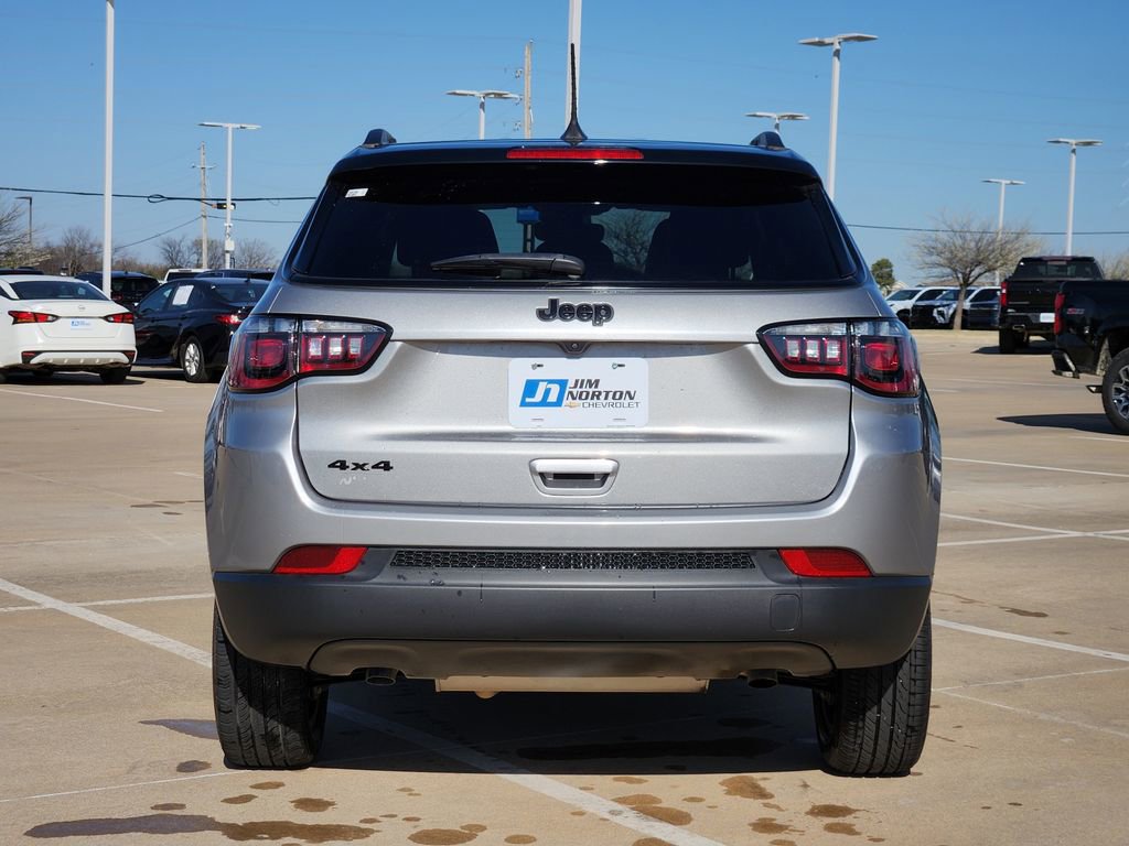 Used 2024 Jeep Compass Latitude w/ Convenience Group image 7