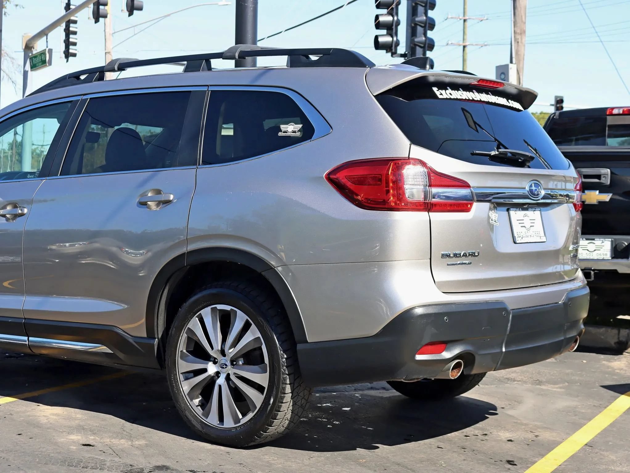 Used 2019 Subaru Ascent Limited AWD/4WD image 12