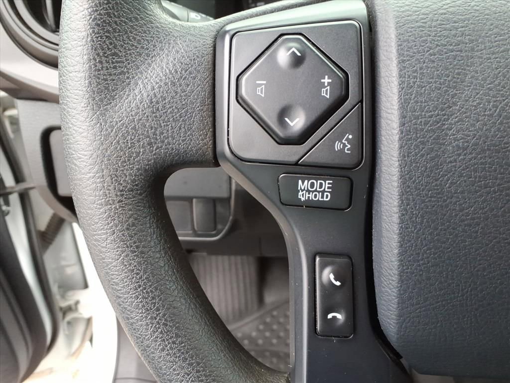 Used 2020 Toyota Tacoma SR image 20