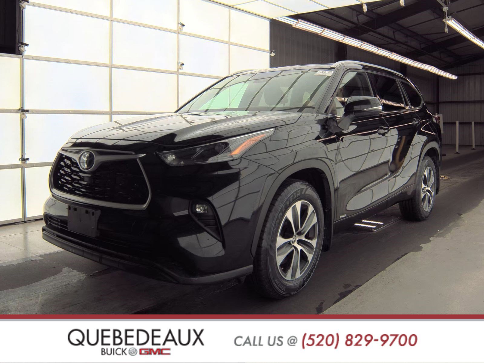Used 2022 Toyota Highlander XLE image 1