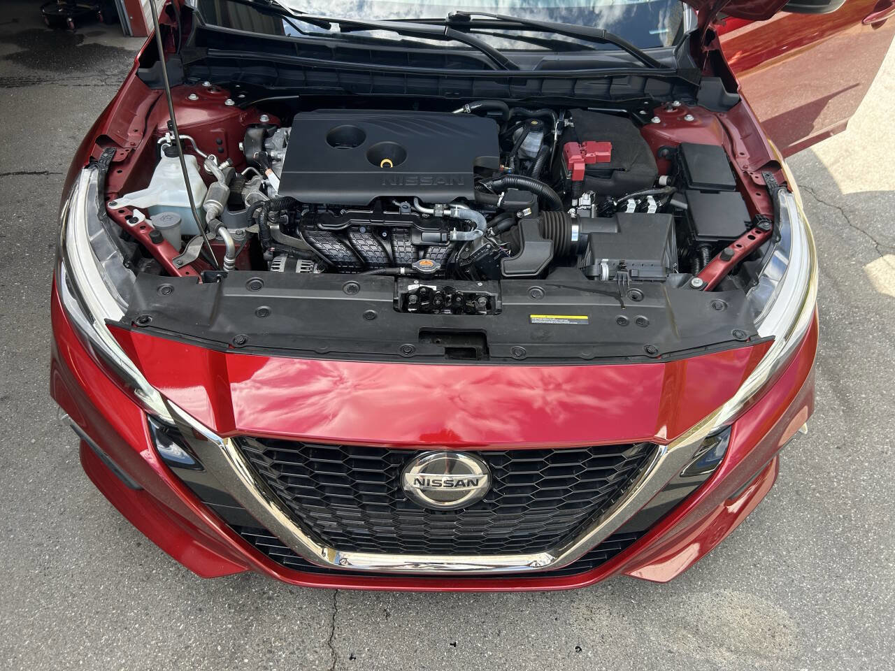 Used 2019 Nissan Altima 2.5 SR FWD image 21