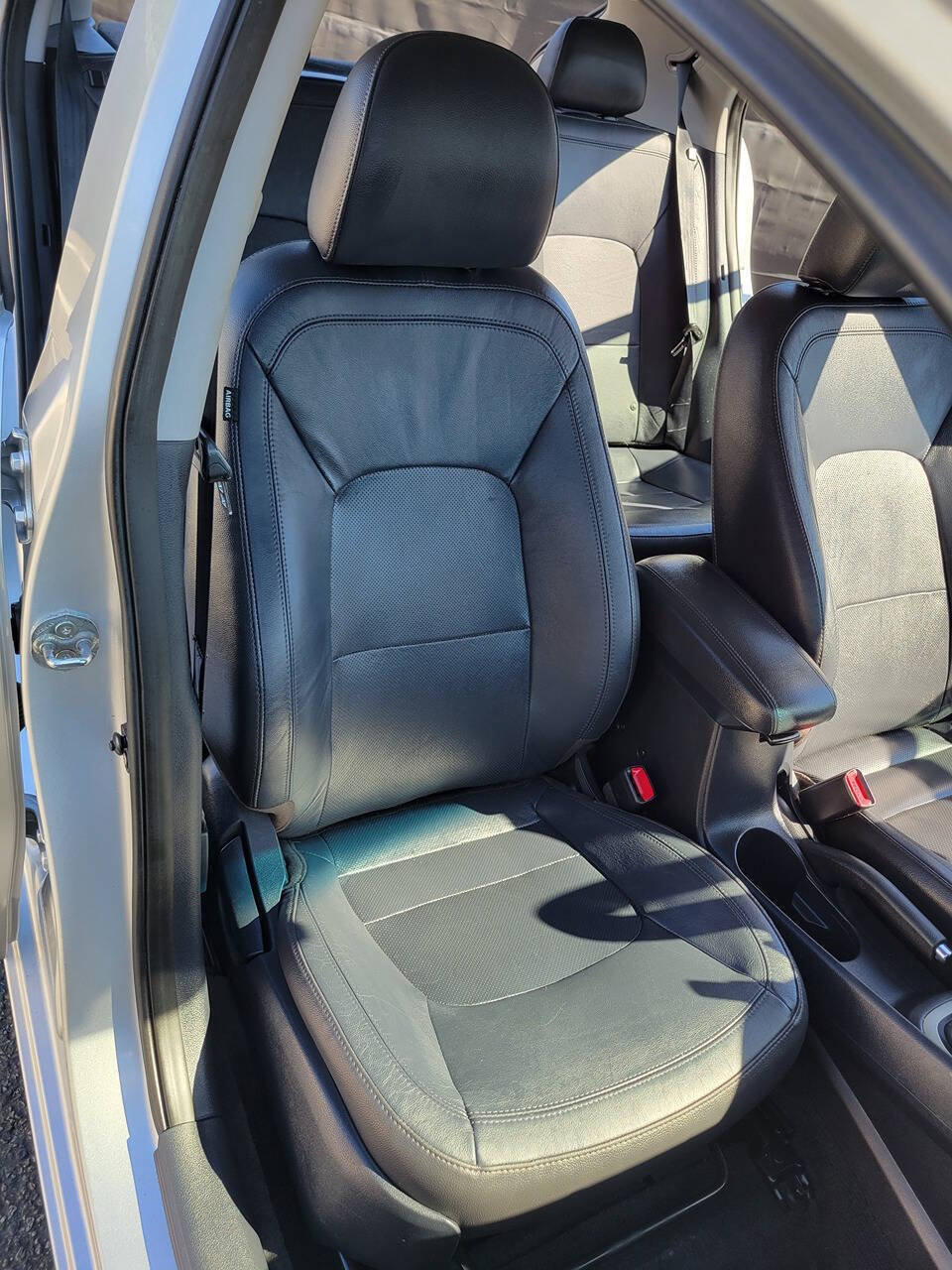 Used 2013 Kia Rio SX w/ Premium Pkg FWD image 18